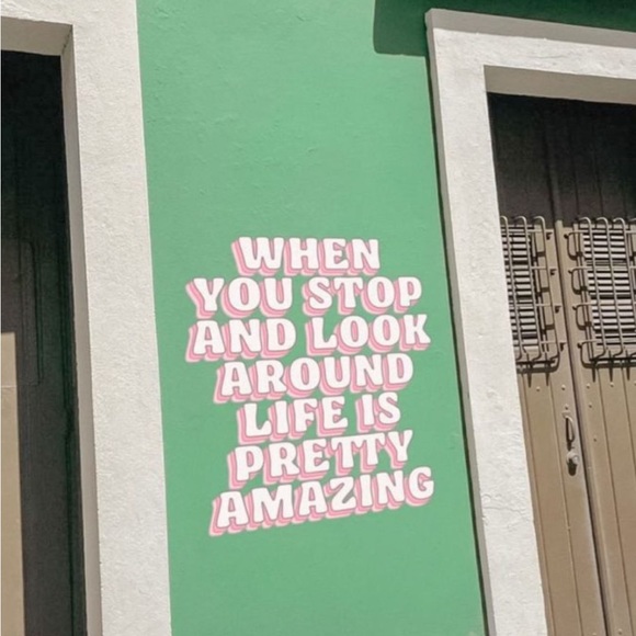 Meet Your Posher! - Picture 2 of 12